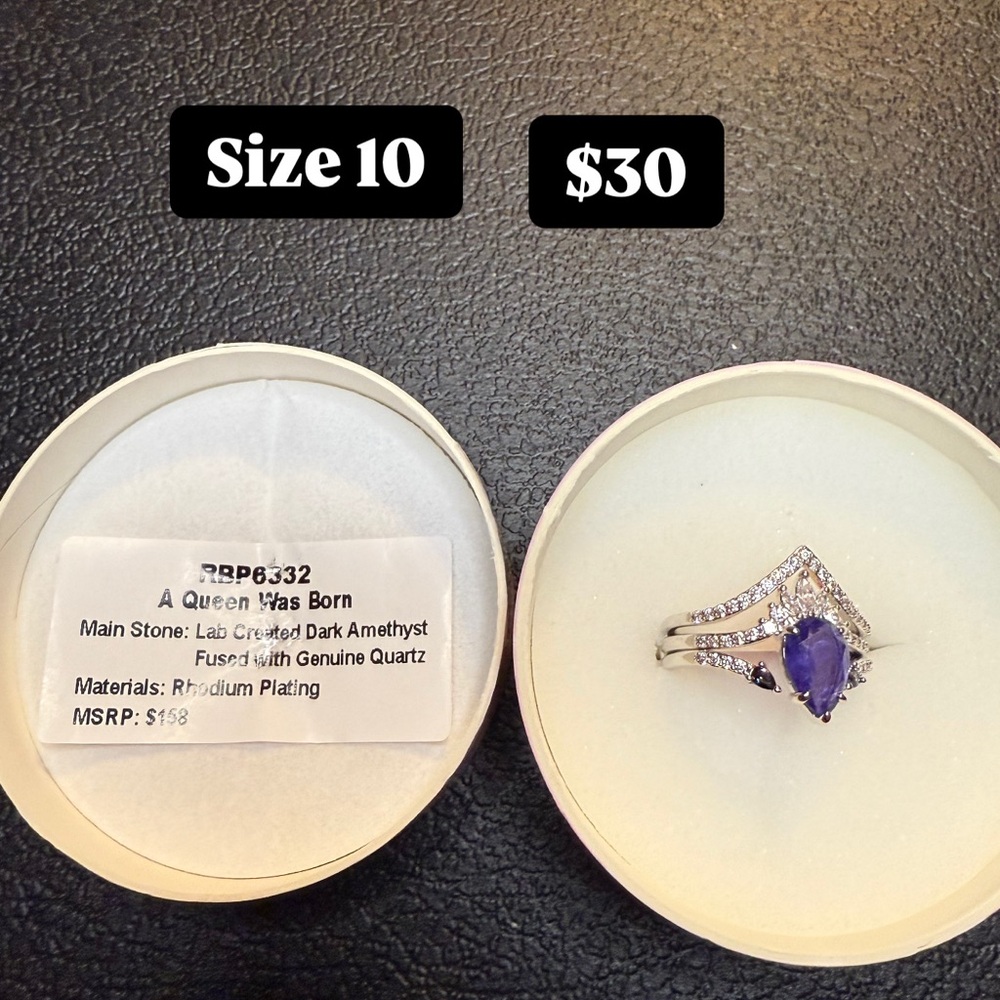 A Queen Was Born-Size 10